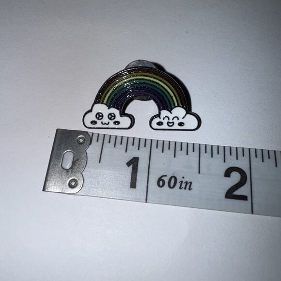 Rainbow With Cloud Faced Pin Brooch - Picture 1 of 2
